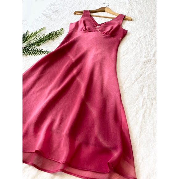 COPY - Lori Ann Montreal Vintage Dress - Picture 4 of 12